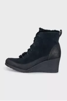 Insulated lace-up ankle boots