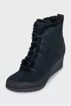 Insulated lace-up ankle boots