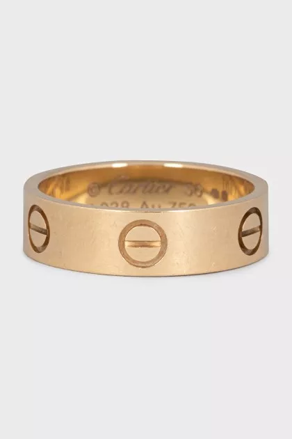 Love ring in yellow gold