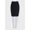 Straight skirt decorated with frills