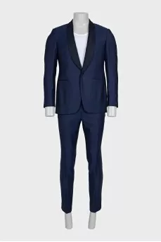 Men's wool suit with a button-down jacket