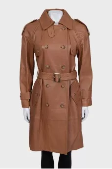 Leather coat with buttons and belt