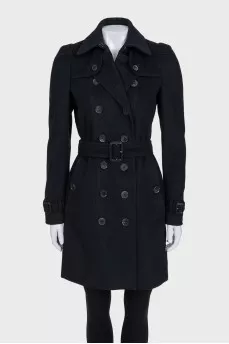 Fitted coat made of wool and cashmere