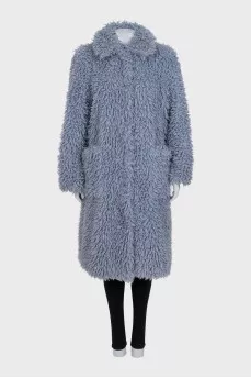 Straight-cut fur coat with buttons