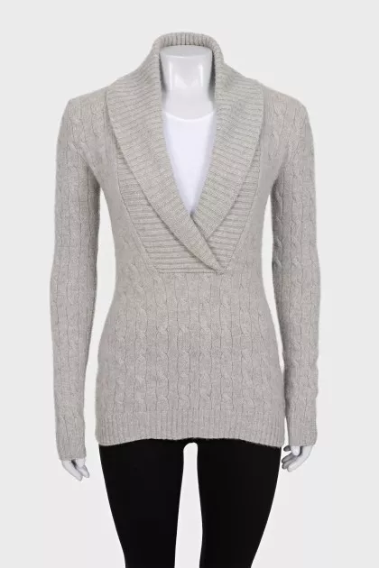 Gray cashmere pullover