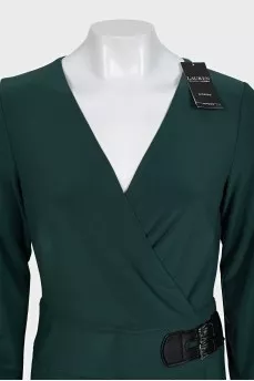 Fitted dress with a zipper and tag