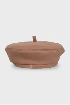Brown beret with embroidered logo