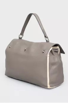 Bag with one short handle