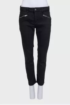 Straight-leg black jeans with fringe