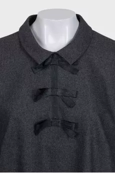 Gray blouse with short sleeves and tag