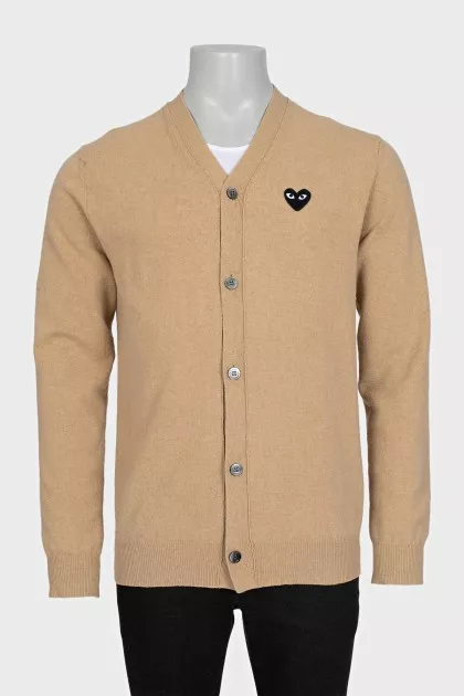 Men's beige cardigan with a patch