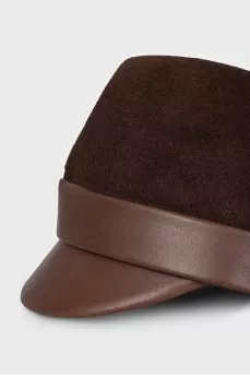 Brown cap with a leather visor