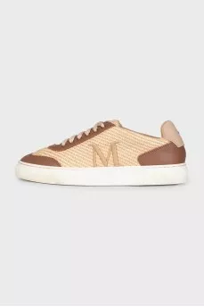 Beige sneakers with leather inserts