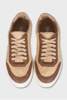 Beige sneakers with leather inserts