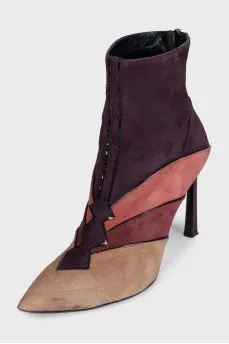Suede ankle boots in a combination of colors