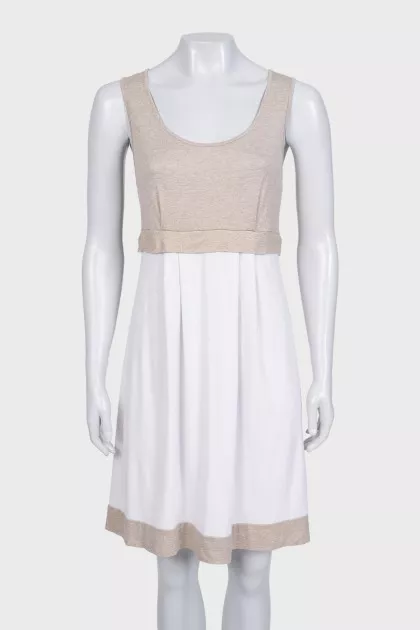 Fitted dress with gold thread