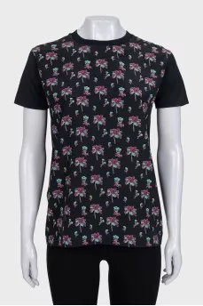 Black T-shirt with floral print