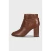 Leather ankle boots with heels and no closure