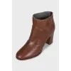 Leather ankle boots with heels and no closure