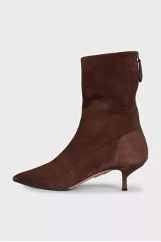 Short suede kitten heel boots