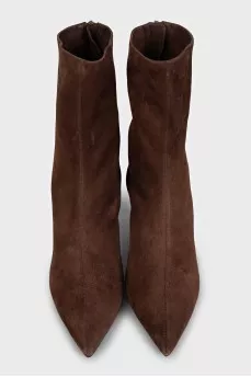 Short suede kitten heel boots