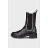 High leather boots with elastic bands