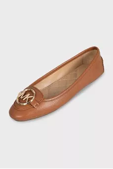 Brown leather ballet flats with brand logo