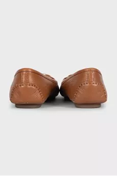 Brown leather ballet flats with brand logo