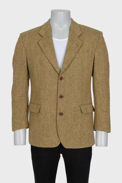 Men's yellow jacket