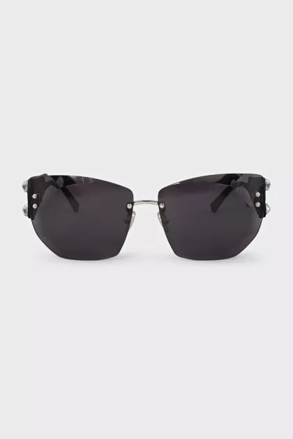 Black sunglasses with rhinestones on the temples