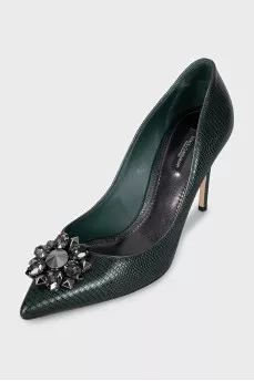 Green leather shoes with decoration