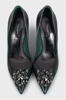 Green leather shoes with decoration