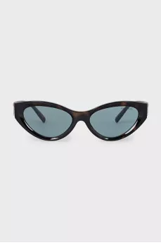 Sunglasses with blue lenses