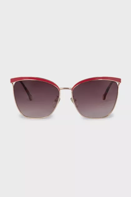 Gradient sunglasses with gold frames