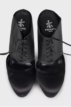 Leather and textile mules with laces