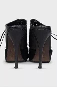 Leather and textile mules with laces