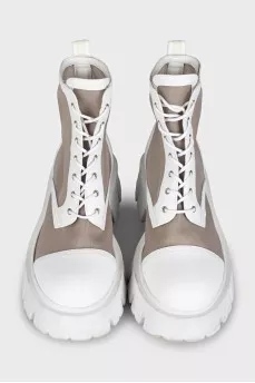 White boots made of combined material