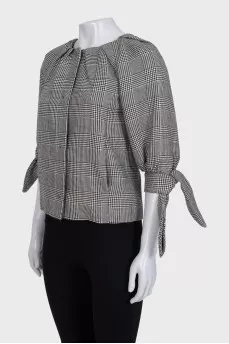 Black and white jacket with short sleeves