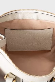 White Tote Ophidia