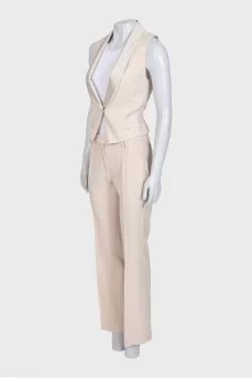 Wool suit consisting of a vest and trousers