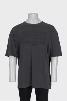 Men's oversized T-shirt with tag