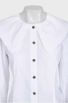White shirt with an accent collar