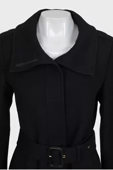 Short single-breasted coat