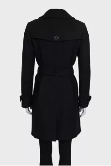 Short single-breasted coat