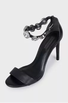 Leather sandals with decorated straps