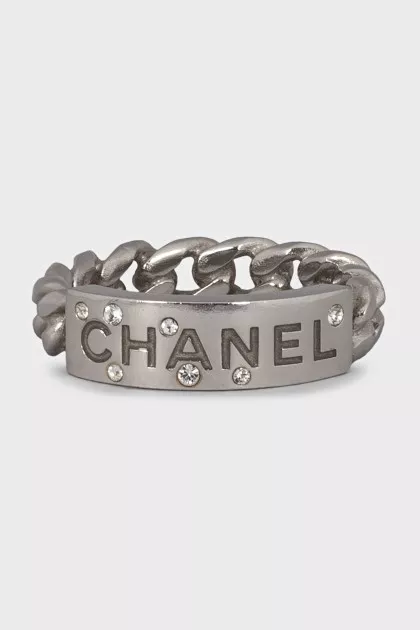 Silver ring with embossing