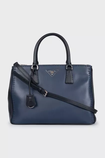 Two-tone leather tote