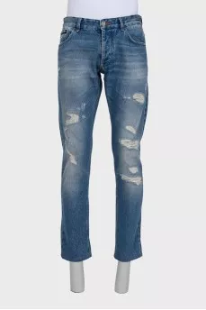 Men's blue jeans with a ripped effect