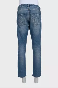 Men's blue jeans with a ripped effect