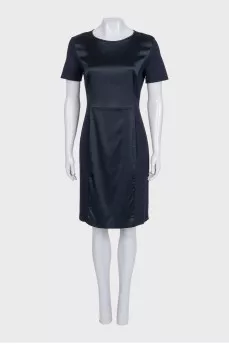 Fitted business dress with short sleeves